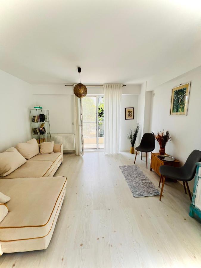 Apartamento The Airport Loft Otopeni Exterior foto